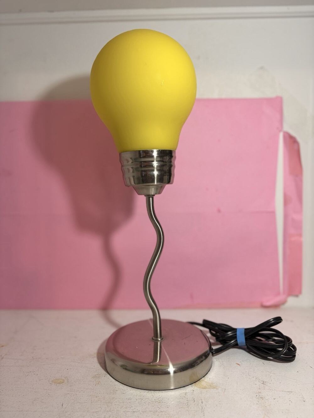 Vintage Postmodern Light Bulb Squiggle Table Lamp Pop Art Y2K Design AMERICAN